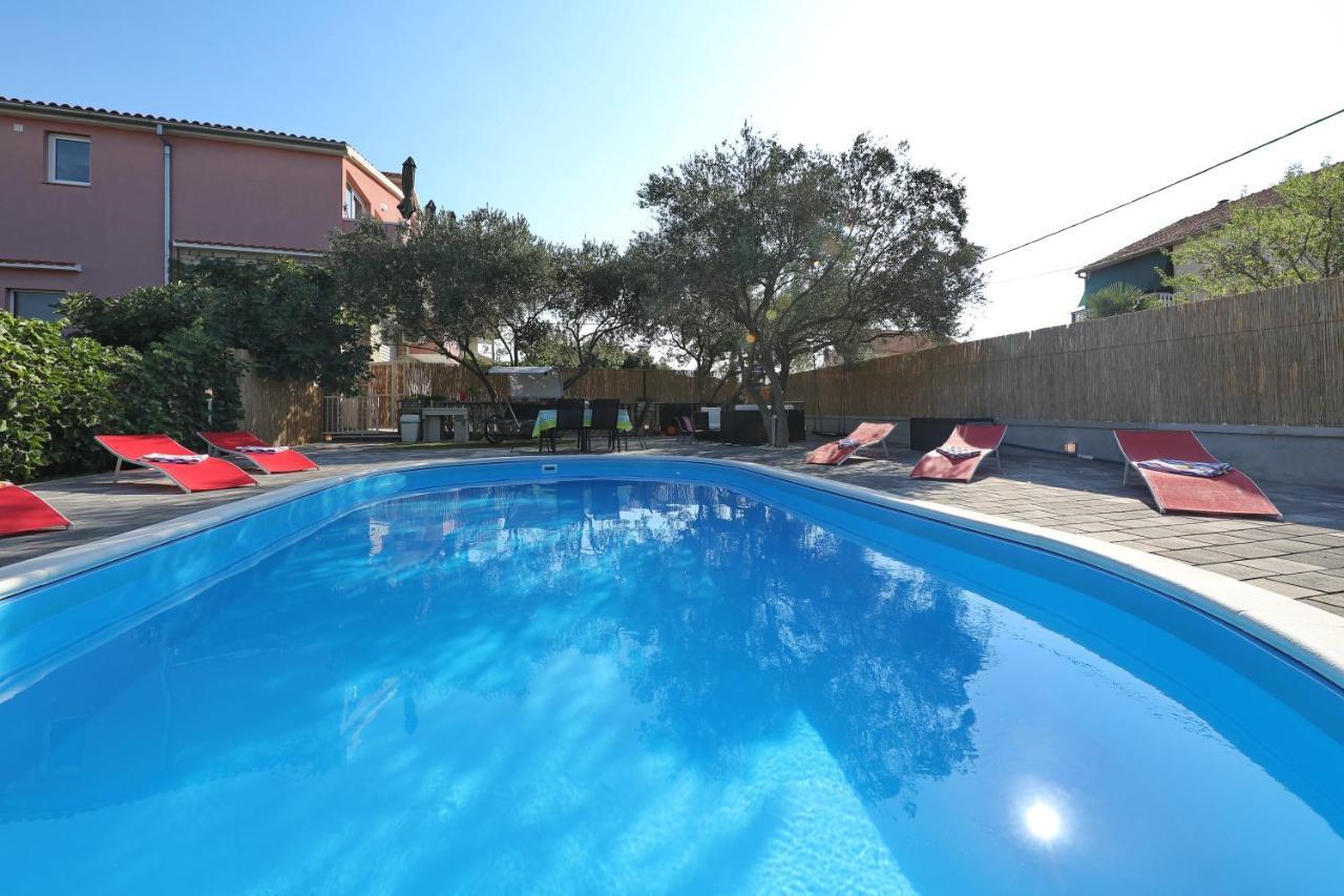 Apartment With Private Pool Sukošan Buitenkant foto